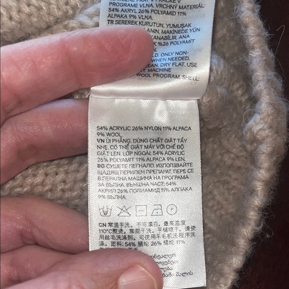 H&M Wool Alpaca Blend Cream Turtleneck Oversized Sweater - Picture 8 of 11